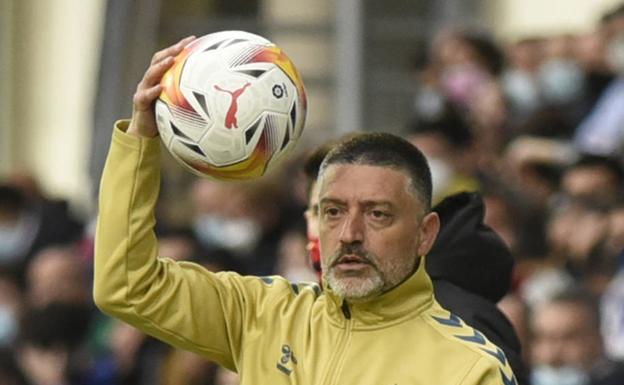 El dilema en la UD: jugar bien y no ganar o exigir resultados ya