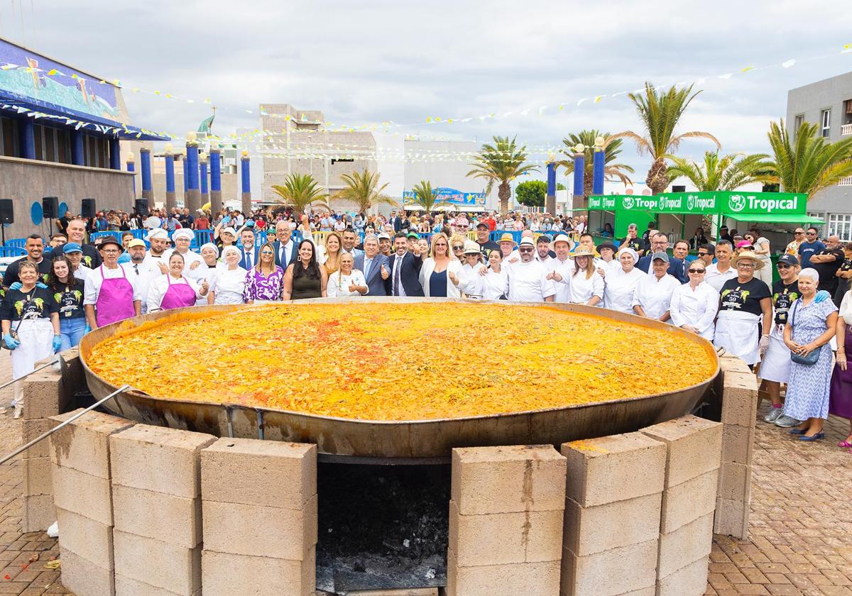 M S De Kilos De Arroz Y Personas Para La Paella Gigante De El