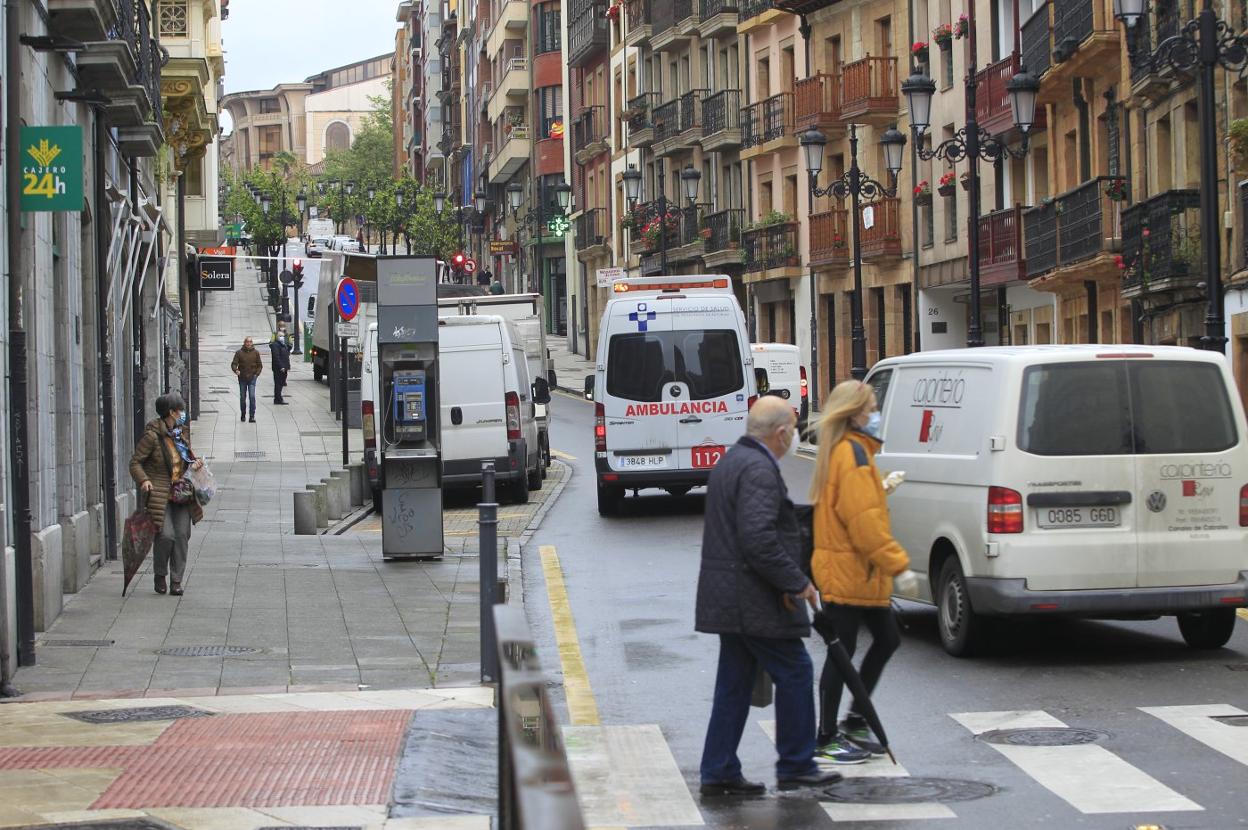 El Ayuntamiento de Oviedo reabre hoy al tráfico el segundo tramo de la