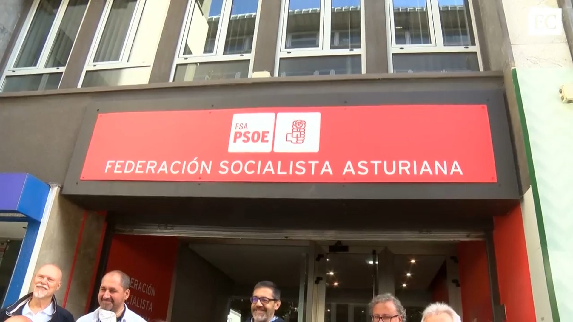 Ana Puerto Y Floro Presentan Los Avales Para Las Primarias Del Psoe De