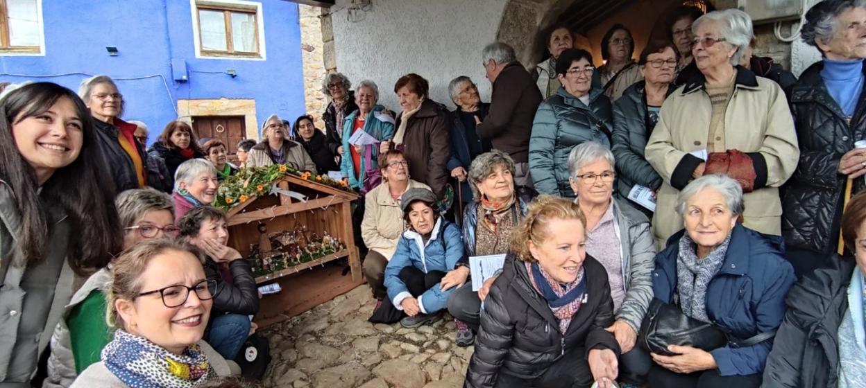 Rompiendo distancias pone el belén en Onís El Comercio Diario de