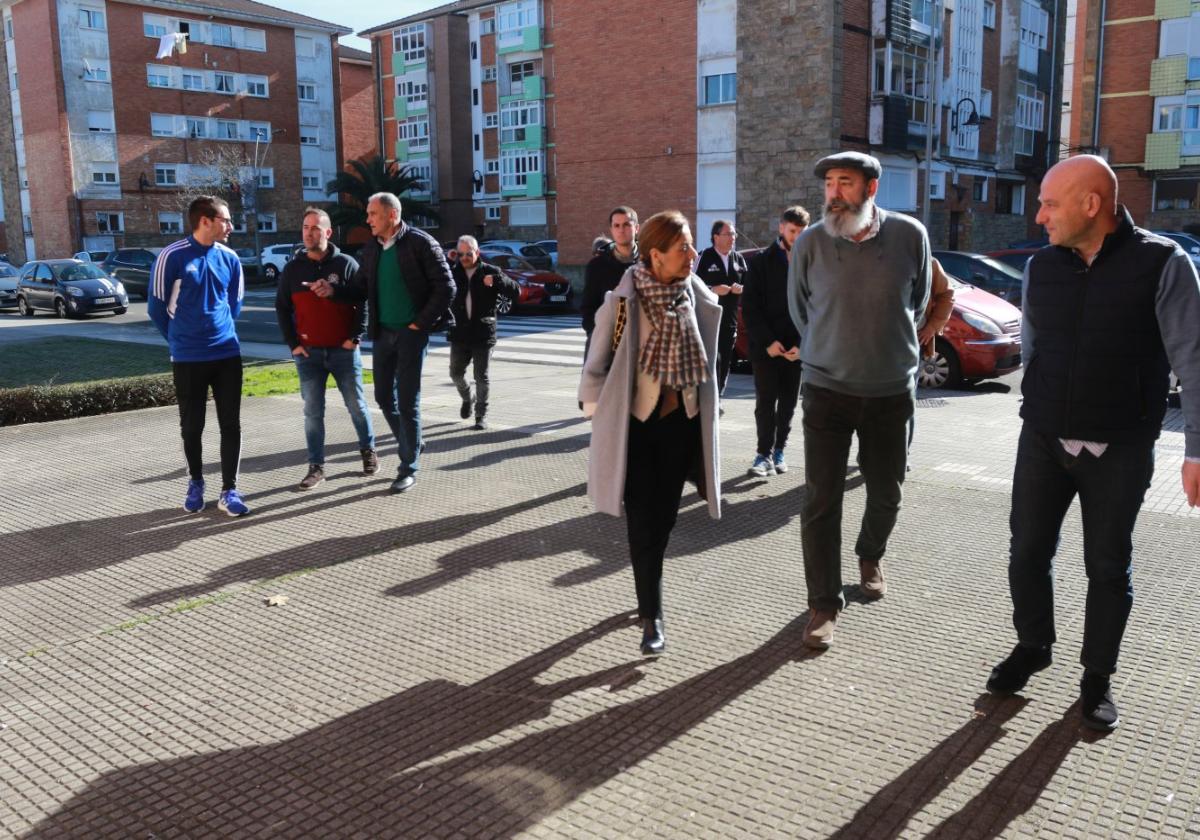 Primer partido de fútbol caminando en pro del envejecimiento activo