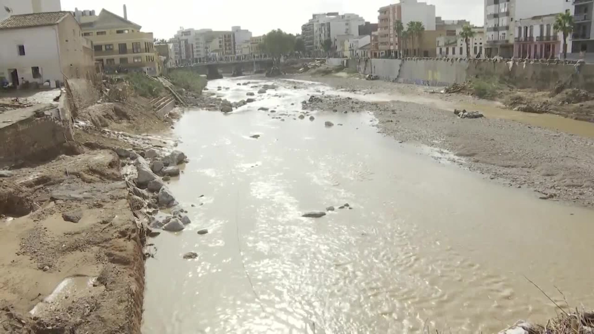 La estación de metro de Paiporta Valencia completamente destrozada