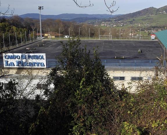 Arranca La Renovaci N Del C Sped Del Campo De F Tbol De La Pixarra El