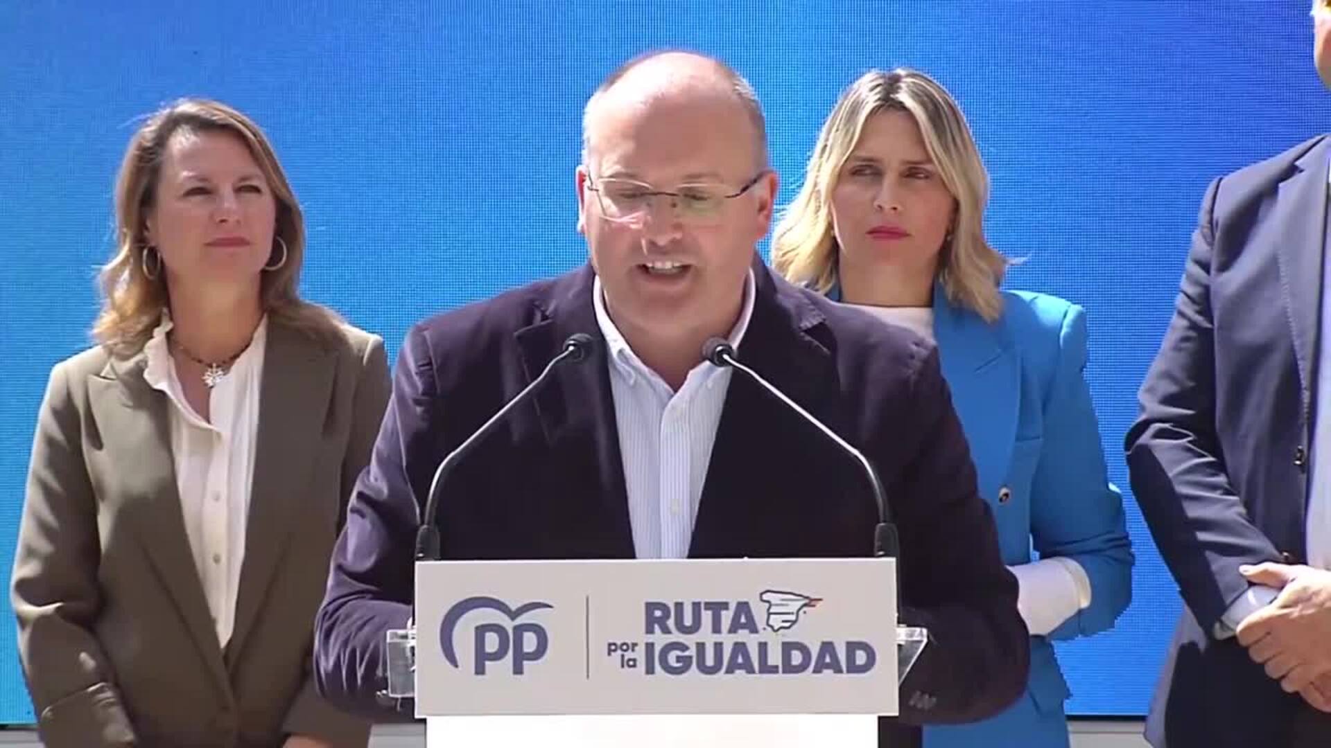 Tellado dice que Sánchez no tiene memoria familiar para explicar las