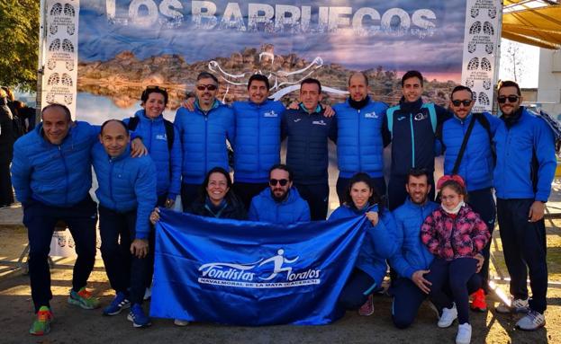 Fondistas Moralos, segundos por equipos con mejor tiempo en la XI Media Maratón de Los Barruecos