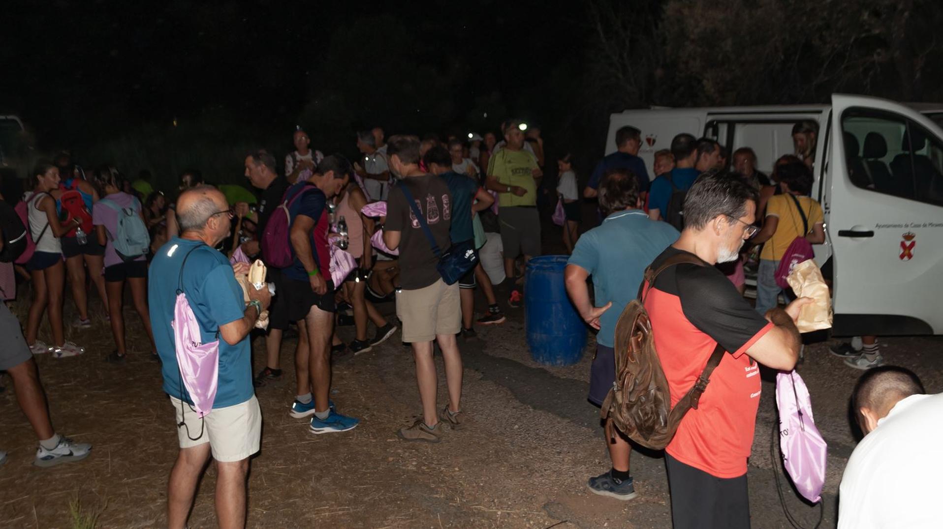 Ruta Senderista Nocturna En El Entorno De Casas De Miravete Hoy