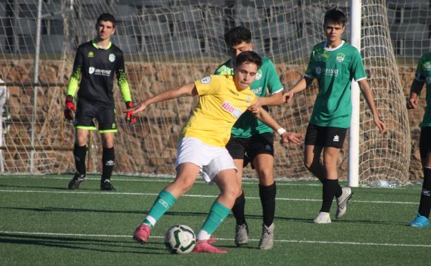 Segunda División Extremeña: Pegote da el triunfo a los juveniles con un gol en el descuento