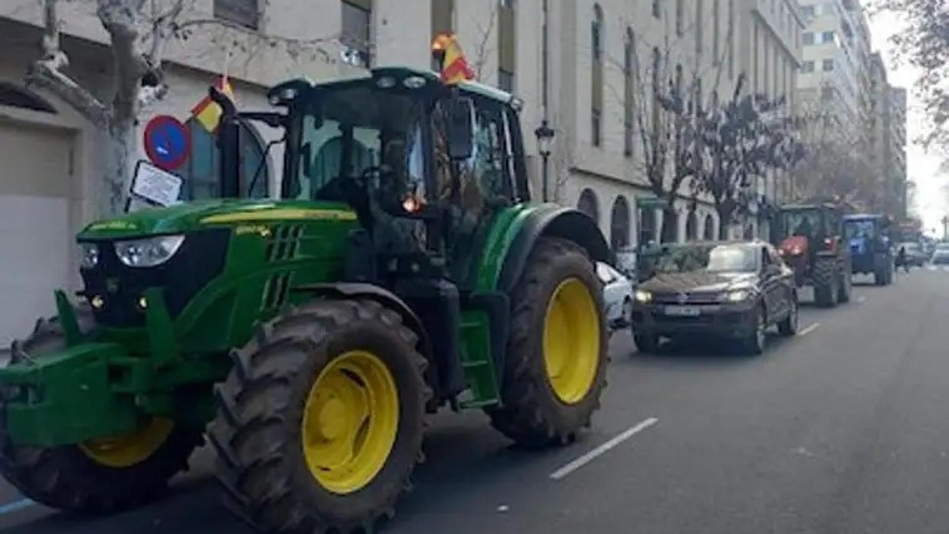 La Polic A Local De C Ceres No Multar A Los Tractoristas Que