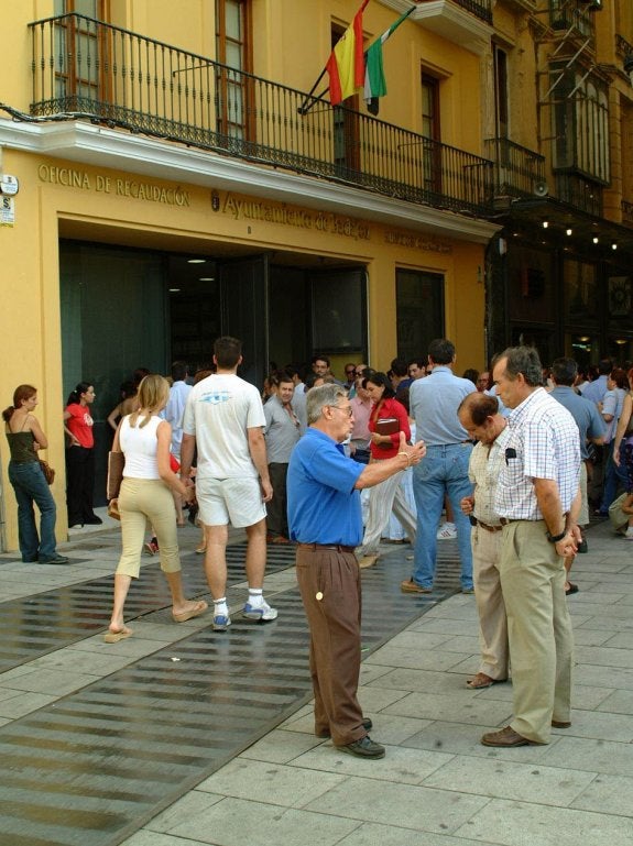 Hacienda pega un tirón de orejas al Ayuntamiento por falta de