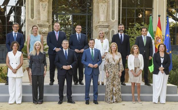 Los Consejeros Del Nuevo Gobierno Andaluz Optan Por El Juramento En