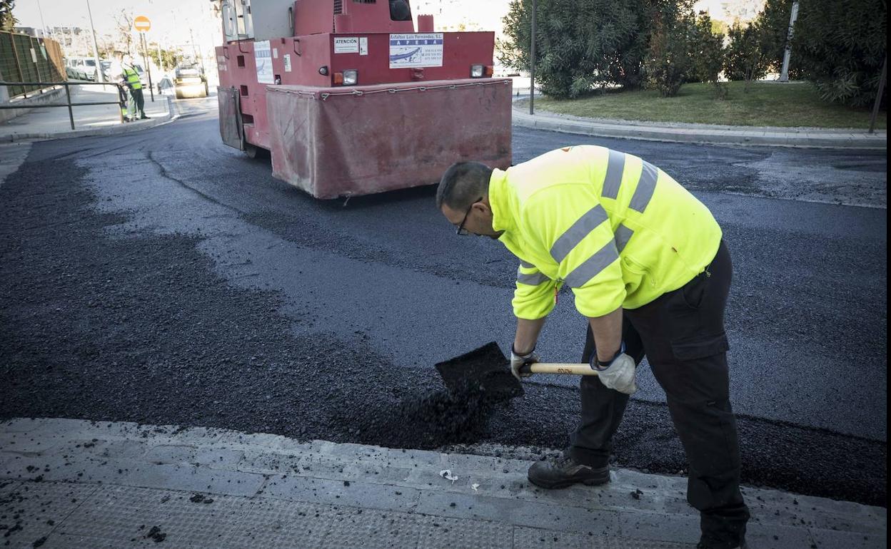 Granada Acomete El Reasfaltado De Calles Ideal