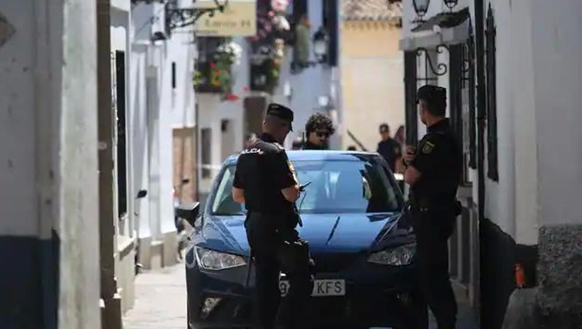 Atraco En Granada Detenido Por Atracar Con Una Pistola En El Centro De