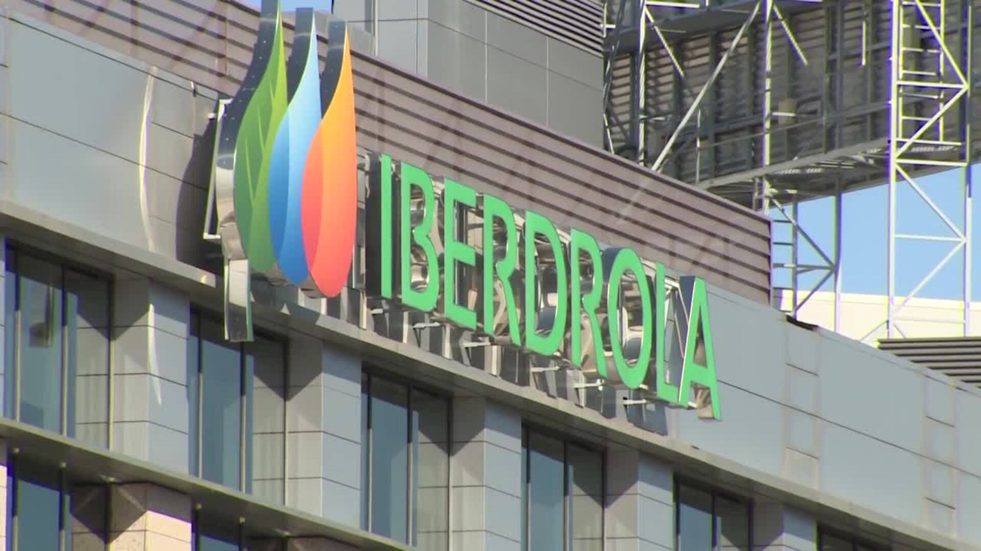 Iberdrola Vende Al Gobierno Mexicano Gran Parte De Su Negocio En El