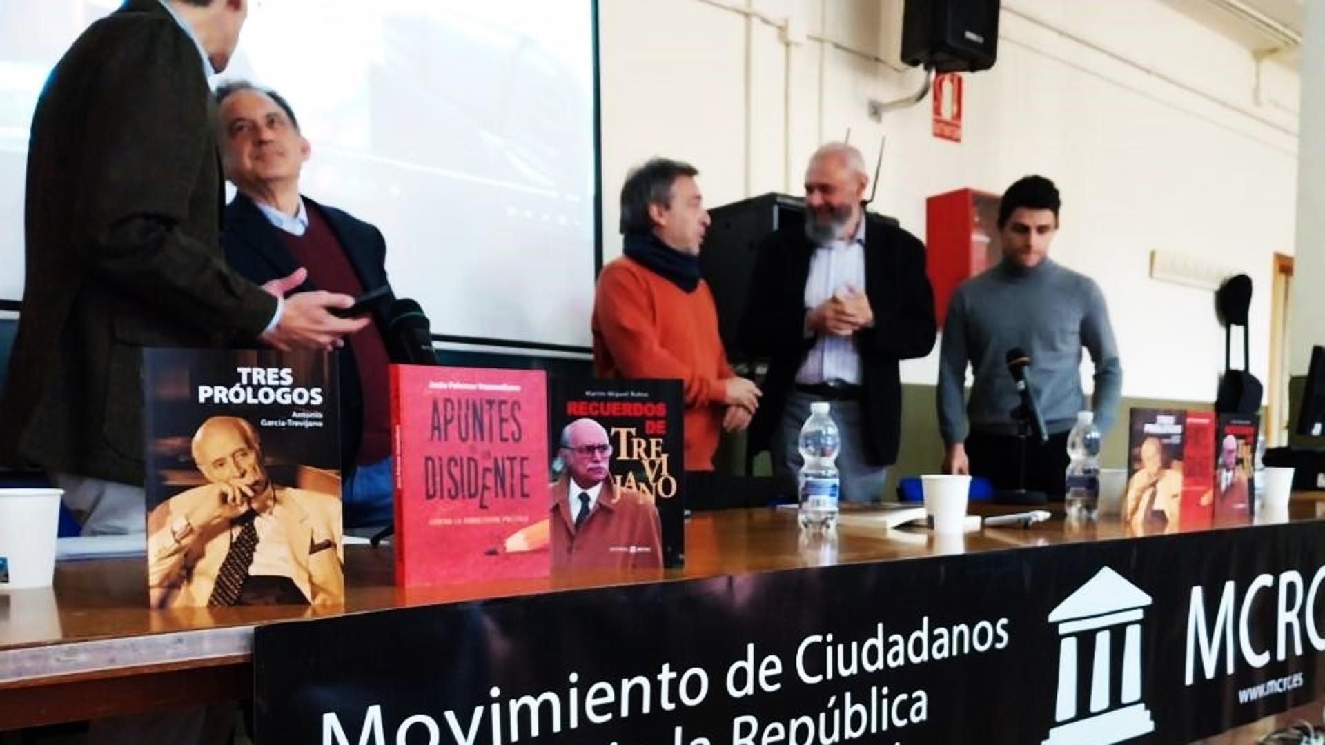 Órgiva recibe la obra completa del político y pensador Antonio García