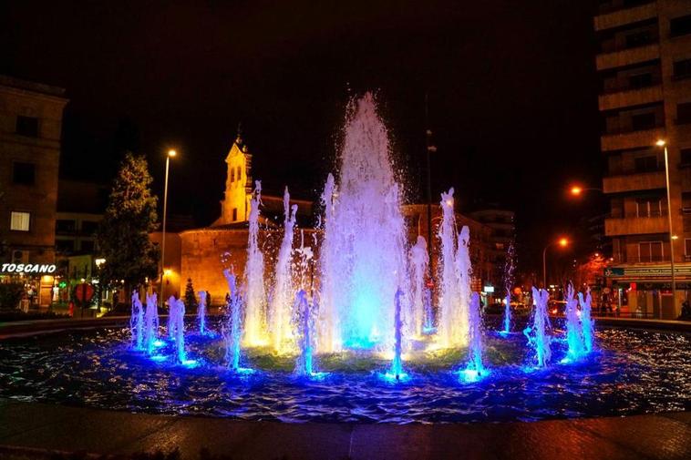 El Motivo Por El Que La Fuente De La Puerta Zamora Se Iluminar De