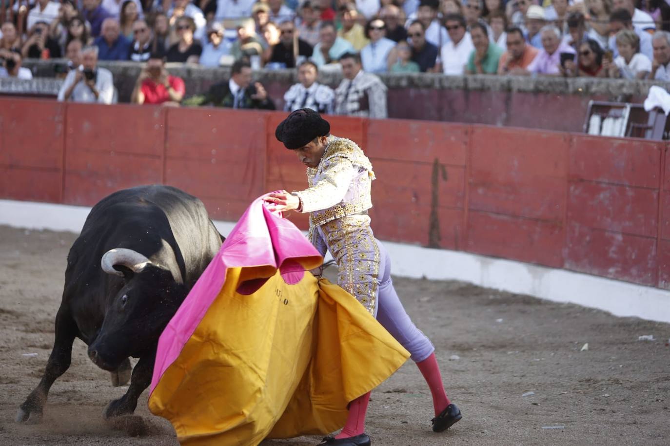 Las Mejores Im Genes Del Debut De Miura En Salamanca La Gaceta De