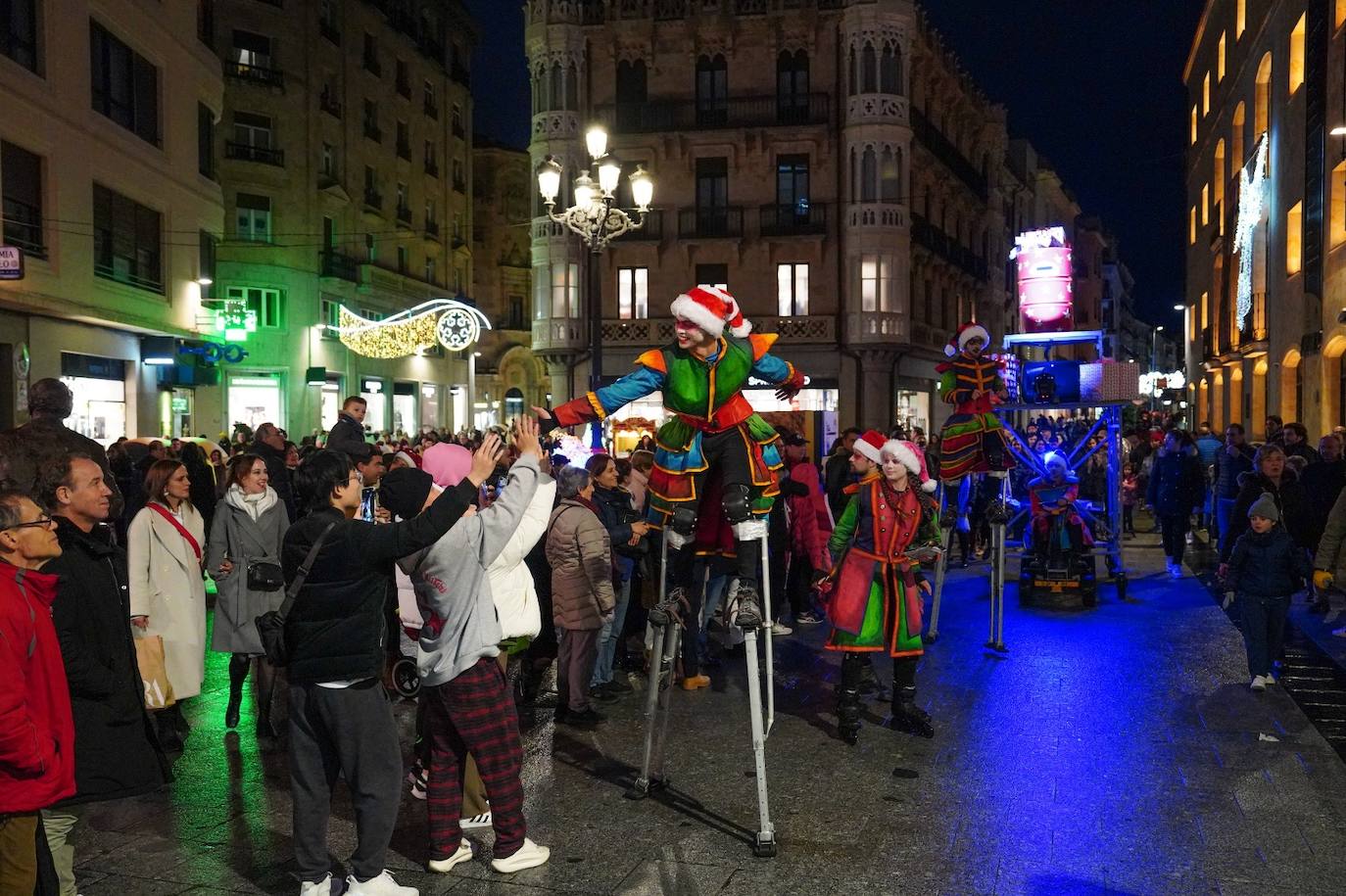 La aparición de los Carteros de Navidad en Salamanca en imágenes La