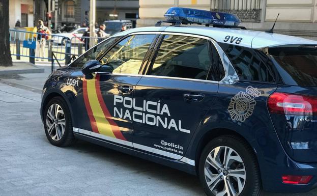 Muere Un Hombre Por Disparos De La Polic A Tras Apu Alar A Dos Agentes