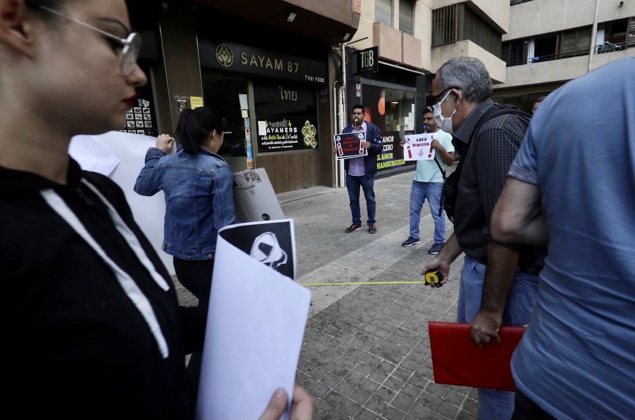 Fotos Los Hosteleros Protestan Por El Recorte Del Horario De Sus