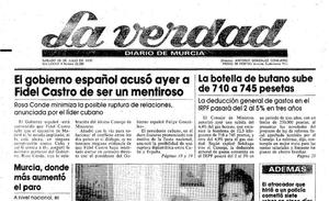 28/7/1990 Fidel Vera brindaba con sus padres tras conseguir el ansiado indulto que lo libraba de tener que volver a la cárcel. Dos décadas después, relataba a LA VERDAD la nueva vida que pudo tejer tras el perdón./