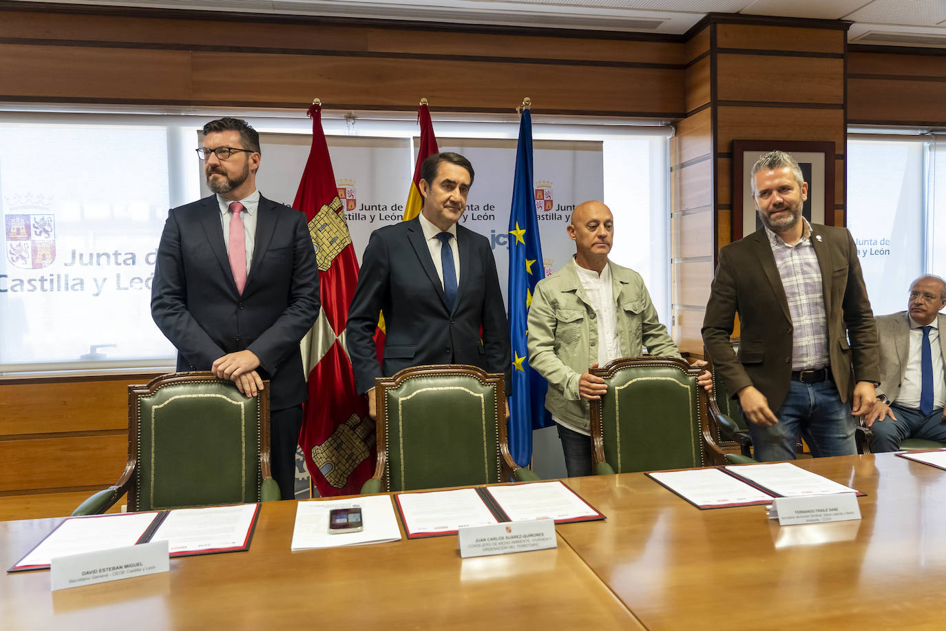 Fotos Firma del Acuerdo del Diálogo Social en materia forestal