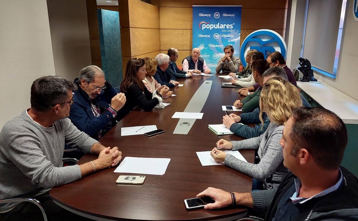 Vélez anima al PP de San Andrés a recuperar la alcaldía con Noelia