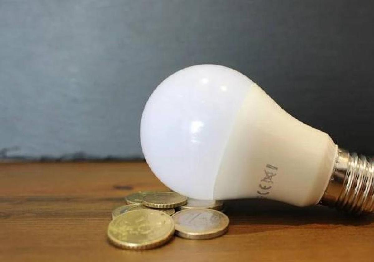 El precio de la luz baja un 22 este sábado hasta los 78 78 euros