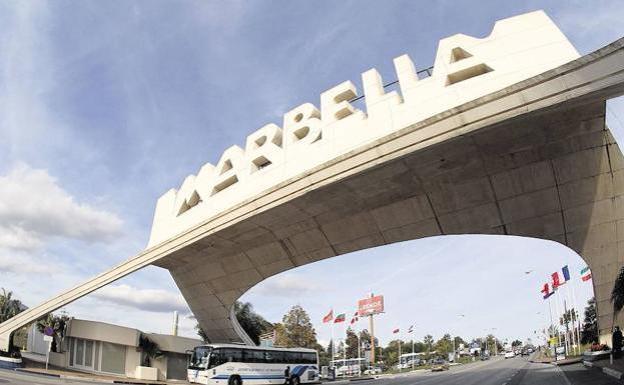A 24-year-old drowns in a Marbella swimming pool