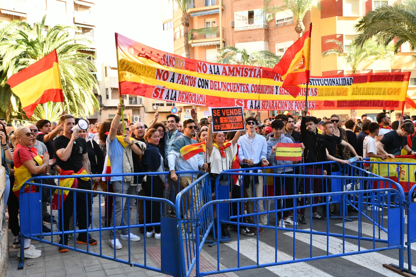 Las Protestas Se Trasladan A La Sede Del Psoe En Alicante Todoalicante