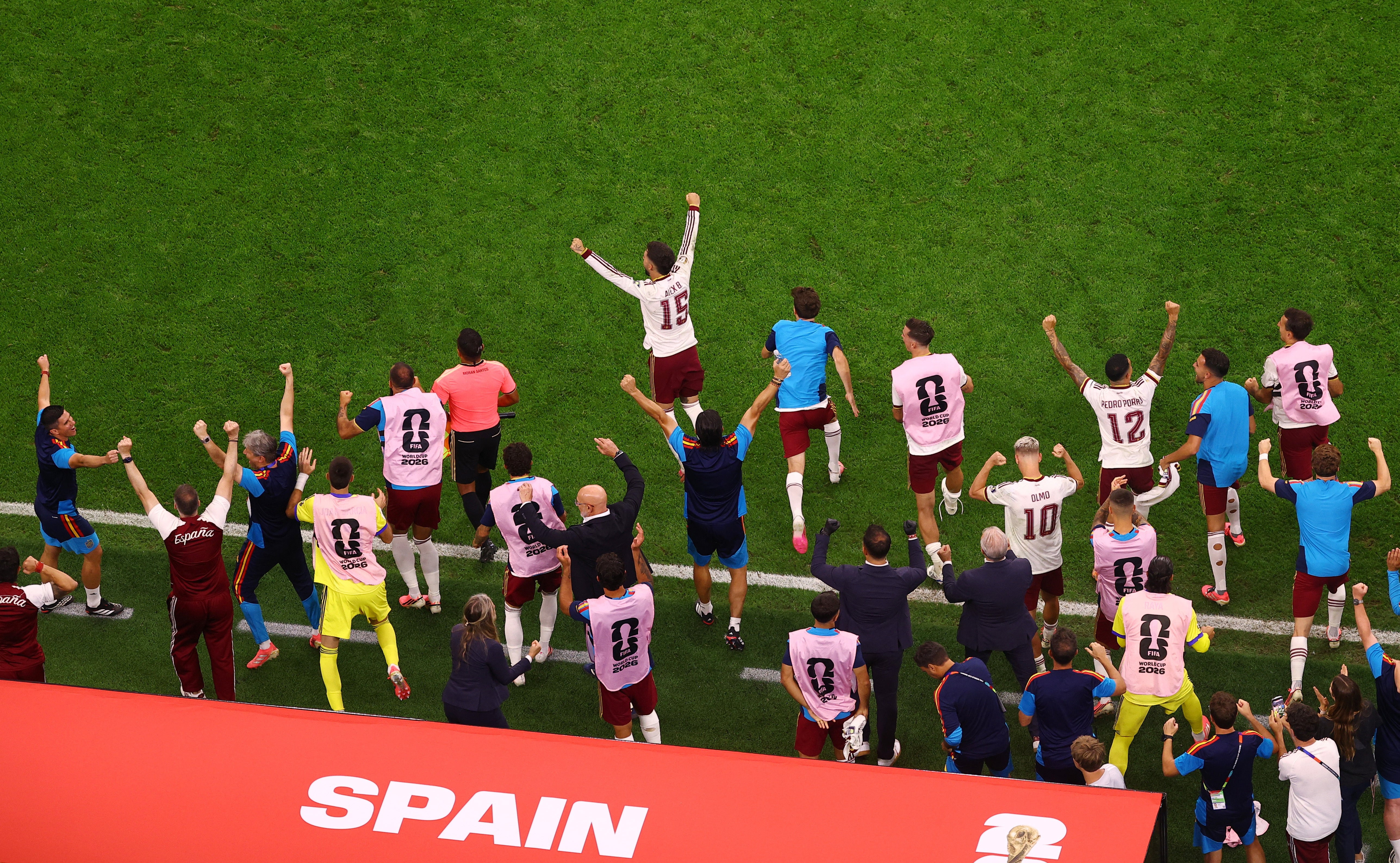 La unidad del equipo español y la celebración del banquillo