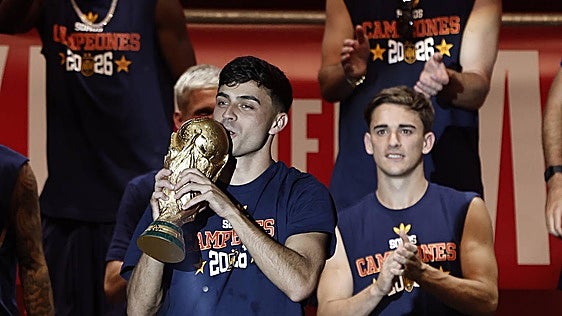 La gran celebración de la victoria de la Selección en Cibeles, en imágenes