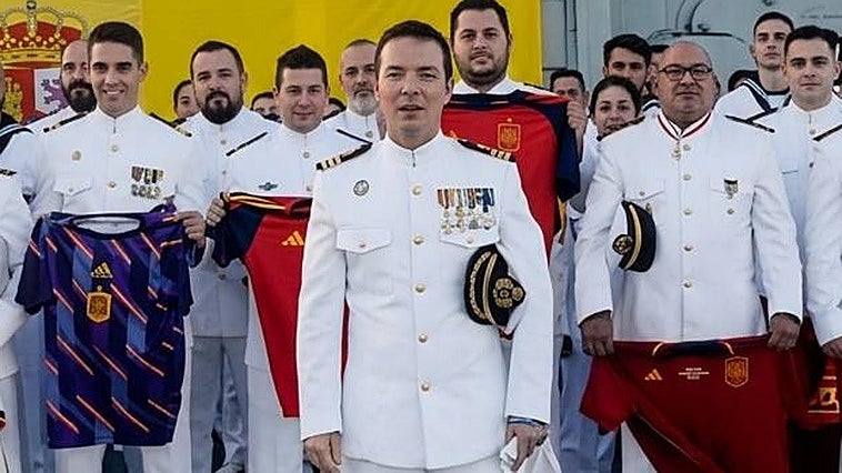 Las Fuerzas Armadas animan a la Selección: «A por la segunda estrella. ¡Vamos, España!»