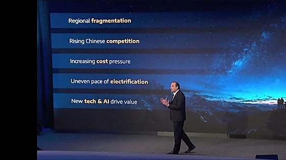 Antonio Filosa presenta el plan «FaSTLAne 2030» de Stellantis con 60.000 millones de euros de inversión