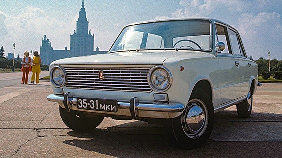 Cuando el Fiat 124 atravesó el Telón de Acero… con permiso de Kennedy y la CIA