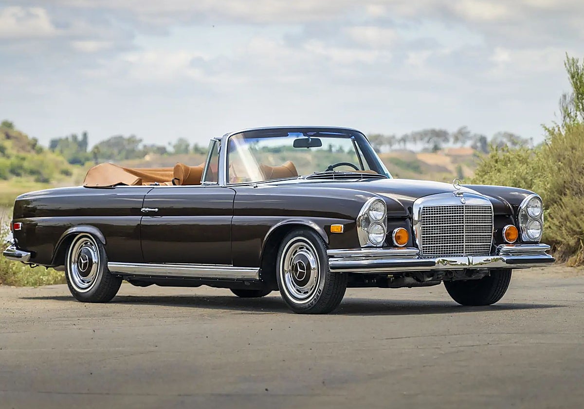 Subastan el Mercedes-Benz 280 SE 3.5 Cabriolet de Tom Hanks: una joya de colección por más de 375.000 euros
