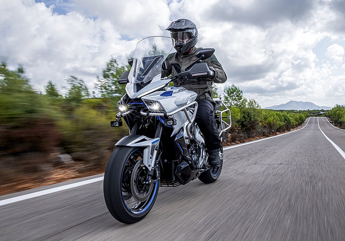 Prueba Zontes 703T: Un golpe en la mesa de las sport-touring