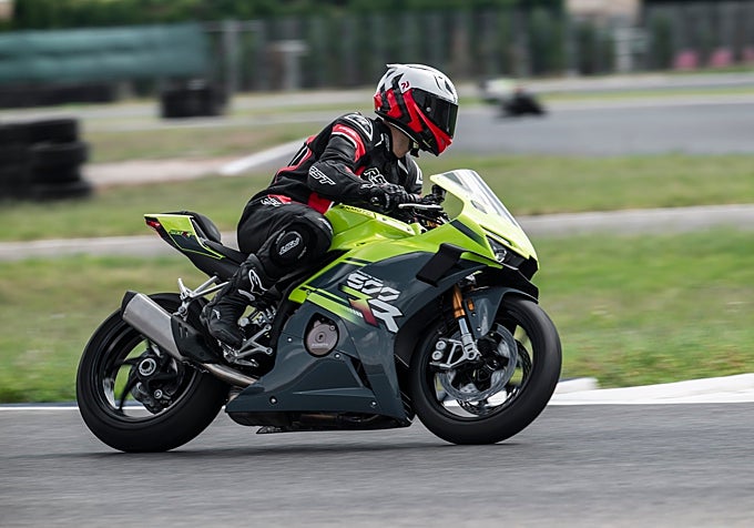 Prueba ZX Moto 500RR 2026