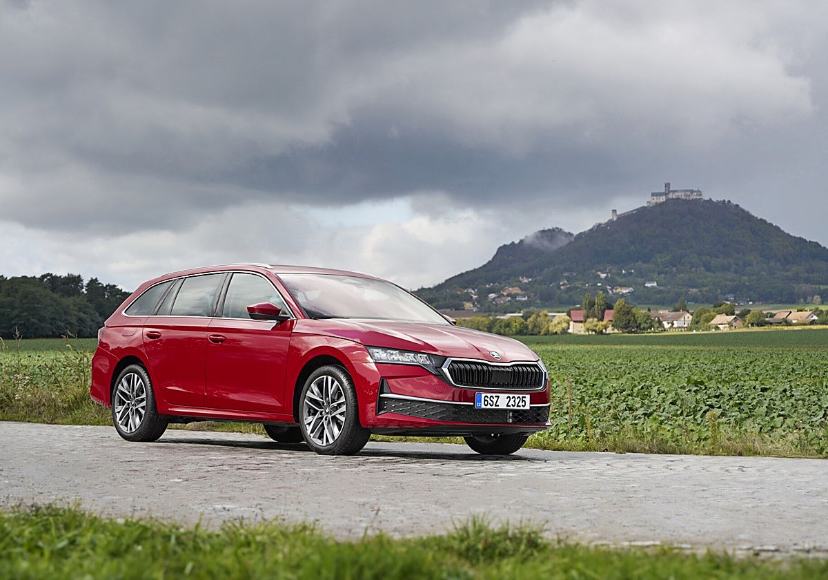 El Octavia full hybrid se comercializará con dos niveles de potencia