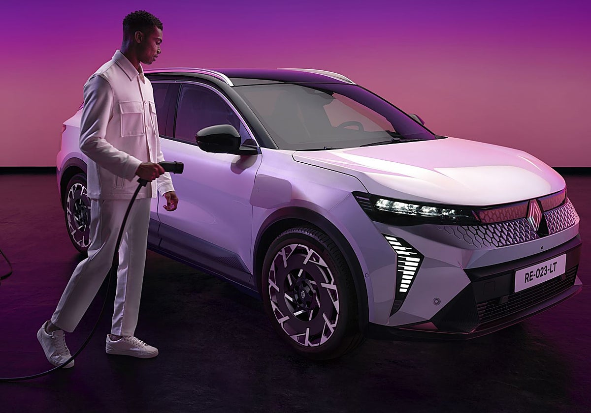 Renault Scenic E-Tech: más autonomía, carga rápida en menos de media hora y con Google Gemini