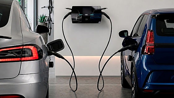 El ahorro y la conciencia ambiental impulsan el coche eléctrico en España pese al precio y las limitaciones de recarga