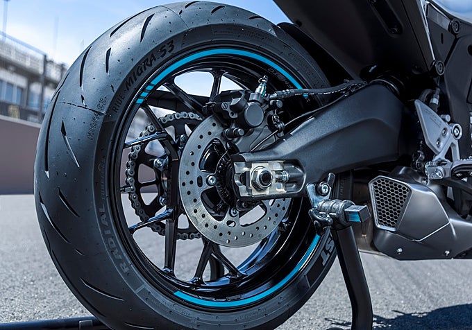 Probamos la nueva CFMoto 675 SR-R