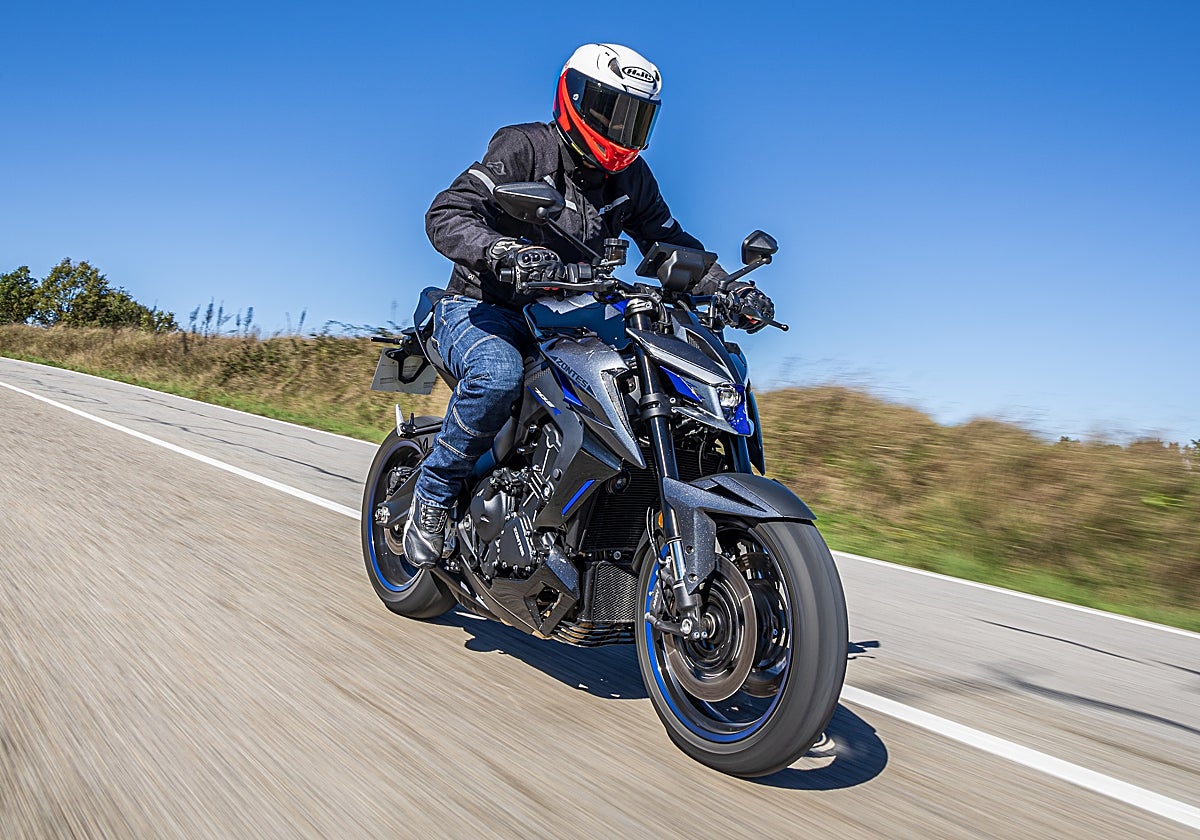 La Zontes 703R, una moto china de 95 CV