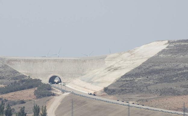 Los retrasos en el túnel de Estépar han condicionado el desarrollo del tramo