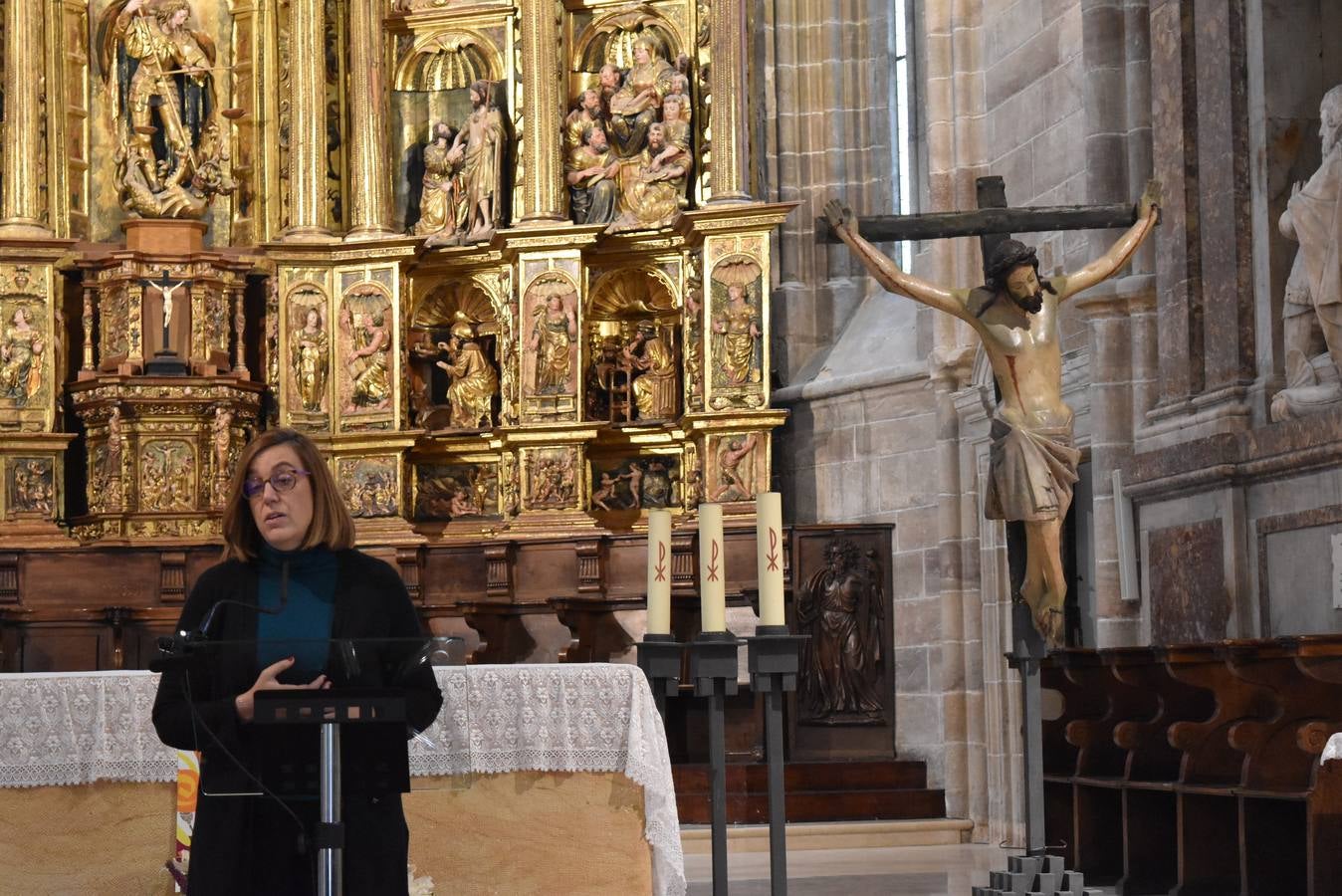 La Junta de Castilla y León ha concluido la restauración de las bóvedas y la cúpula de la torre de la Colegiata de San Miguel, con motivo de la próxima exposición que se celebrará en 2018