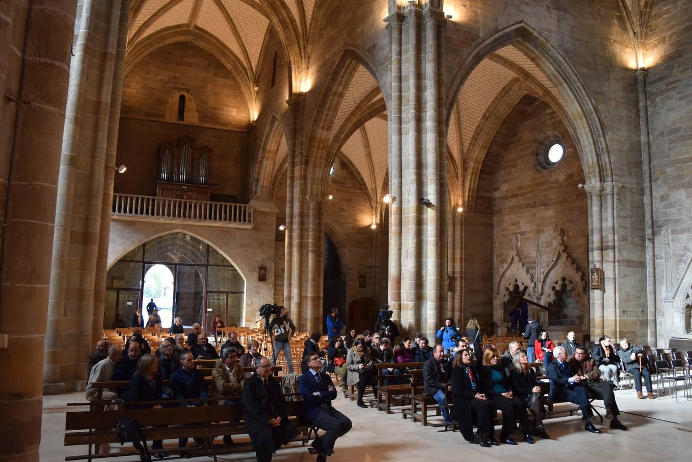 La Junta de Castilla y León ha concluido la restauración de las bóvedas y la cúpula de la torre de la Colegiata de San Miguel, con motivo de la próxima exposición que se celebrará en 2018