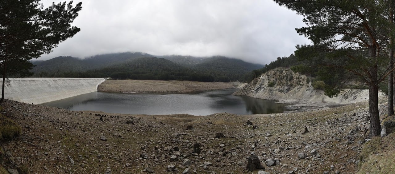 El embalse del Tejo en El Espinar.