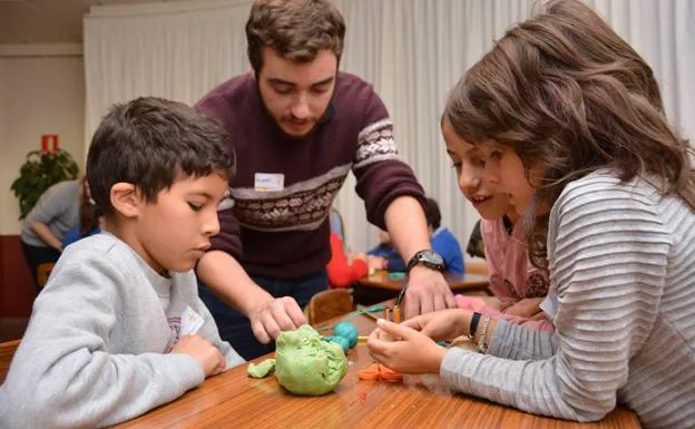 Por qué los niños deben jugar con plastilina? - Aprendiendo con