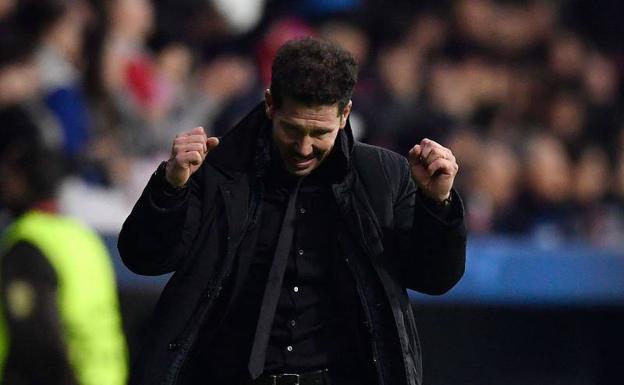 Diego Pablo Simeone celebra el triunfo del Atlético ante la Roma. 