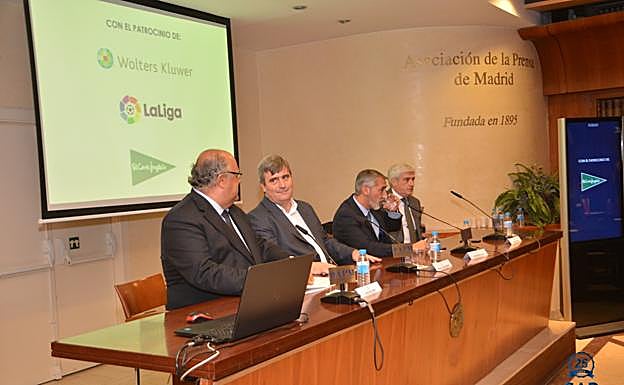 Miguel Cardenal (2i), anterior secretario de Estado para el Deporte. 